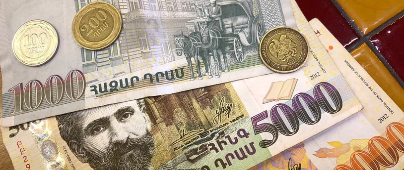 Валюты стран СНГ стали объектом повышенного внимания россиян