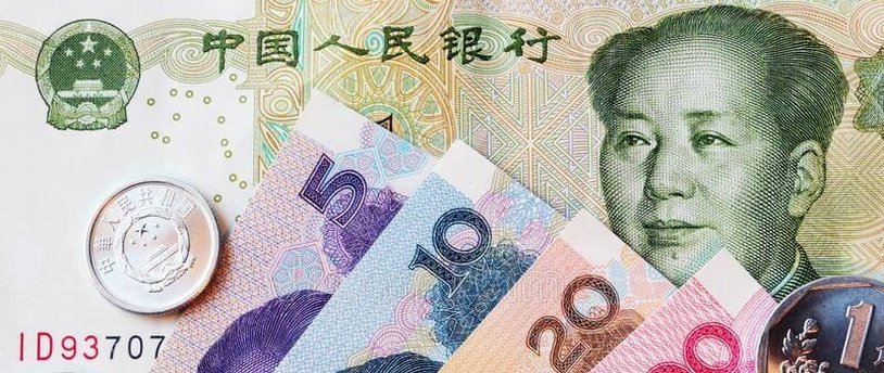 Почти половина россиян считает, что юань сможет заменить доллар и евро